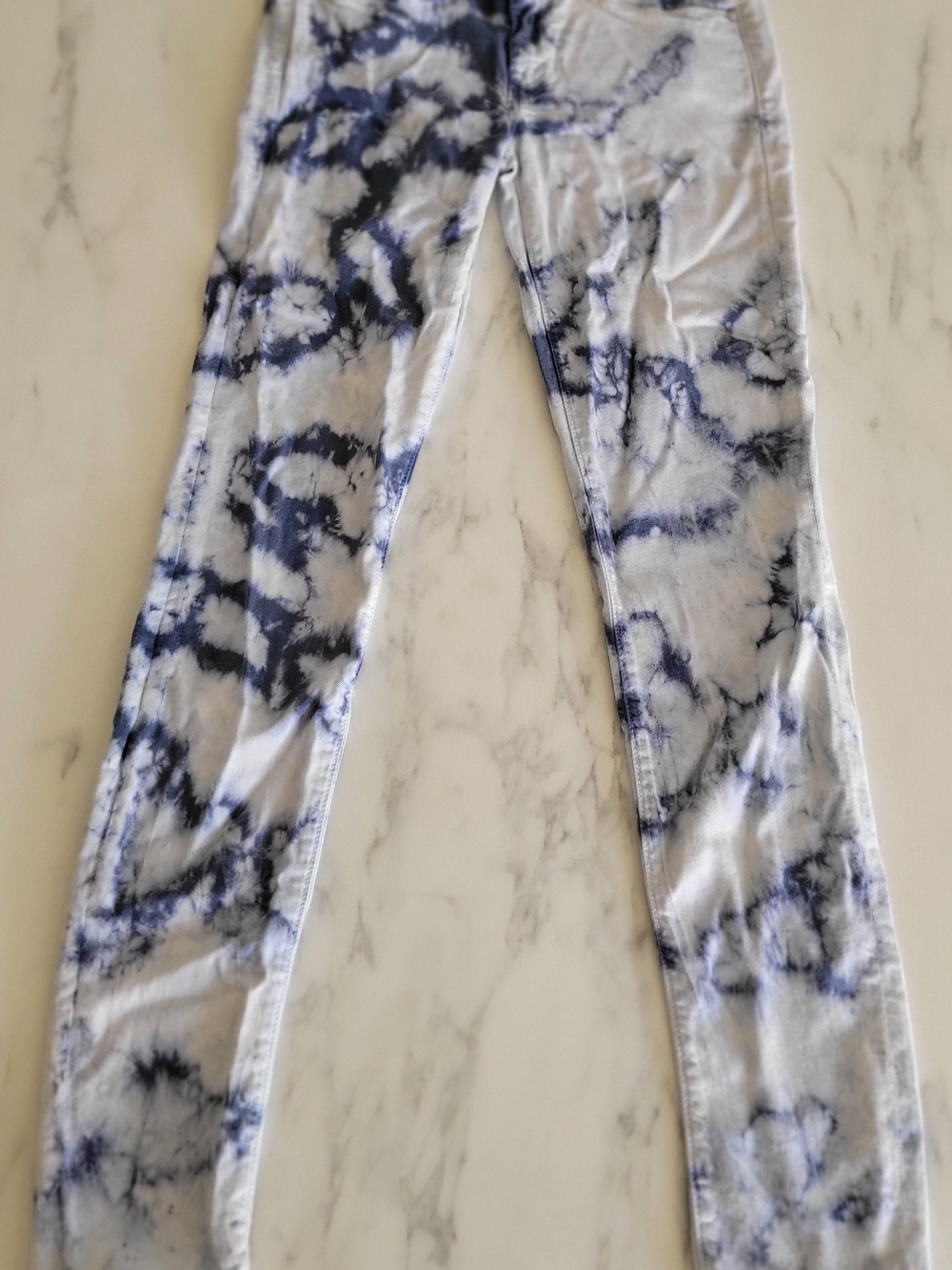 MOTHER "The Looker" Skinny Jeans In The "Icebreaker" Tie-Dye Size 27